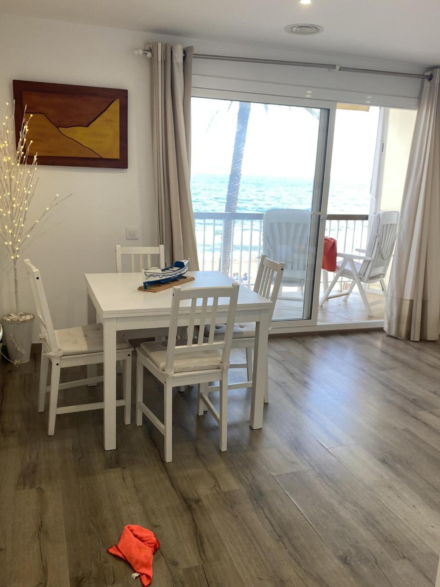 El Velero Una Terraza Al Mar Apartment Калафел Екстериор снимка